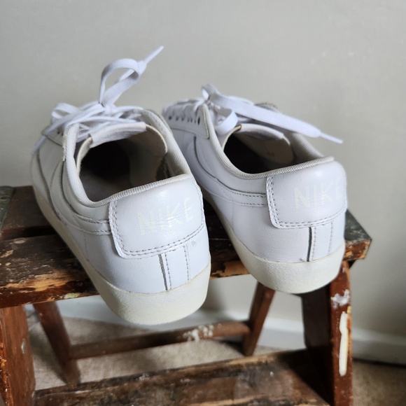 Nike Blazer Low LE Triple White 8.5 - Picture 8 of 12